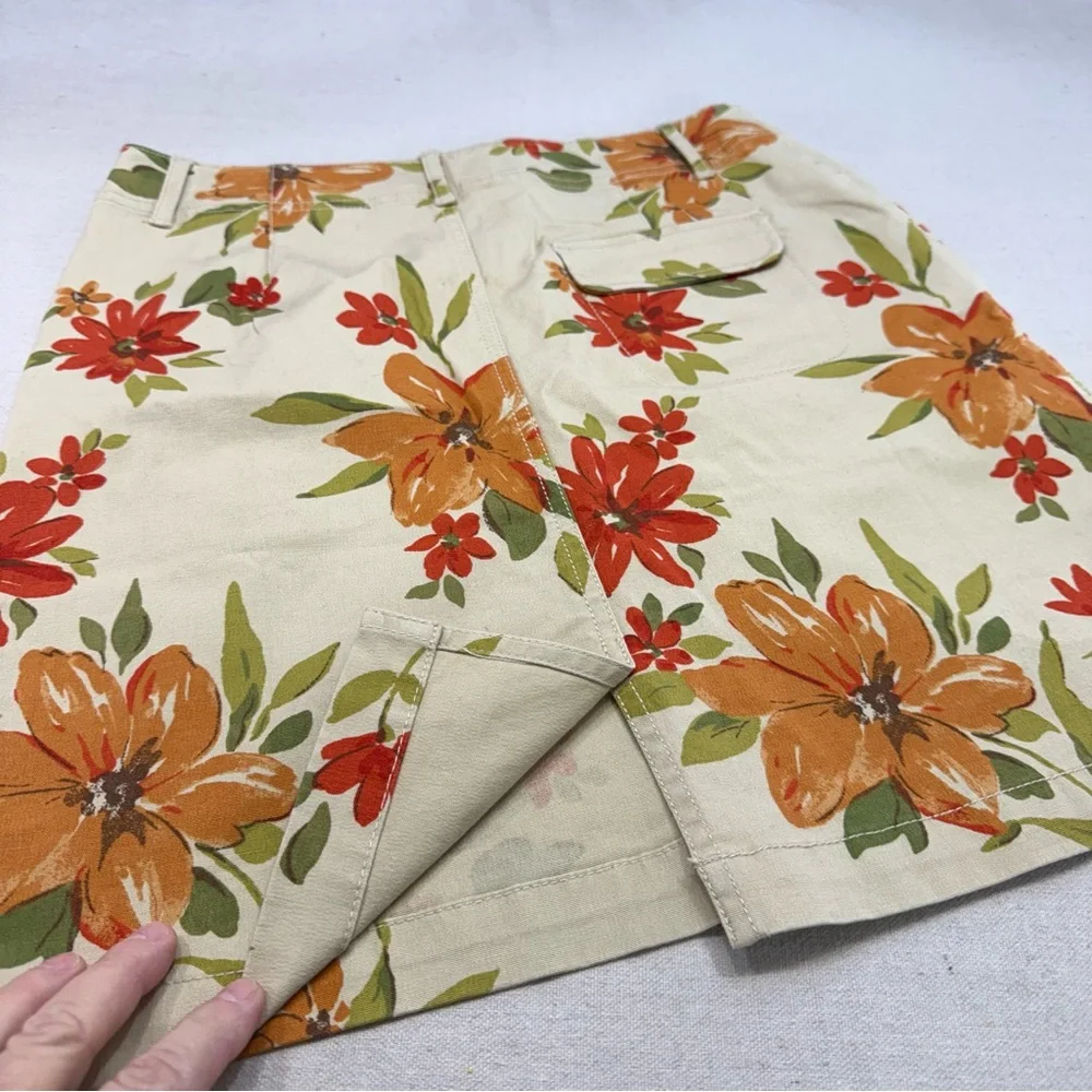 Eddie Bauer Stretch Floral Mini Skirt - Cream, Orange, and Green - Size 4P NWOT